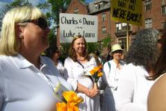 182937_10151602543855155_230714105_n